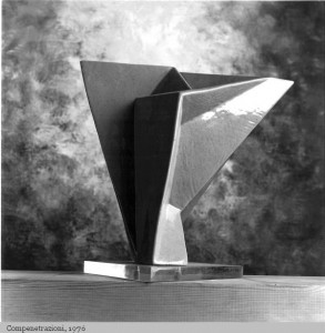 Compenetrazioni, 1976 Ceramica smaltata, cm 35